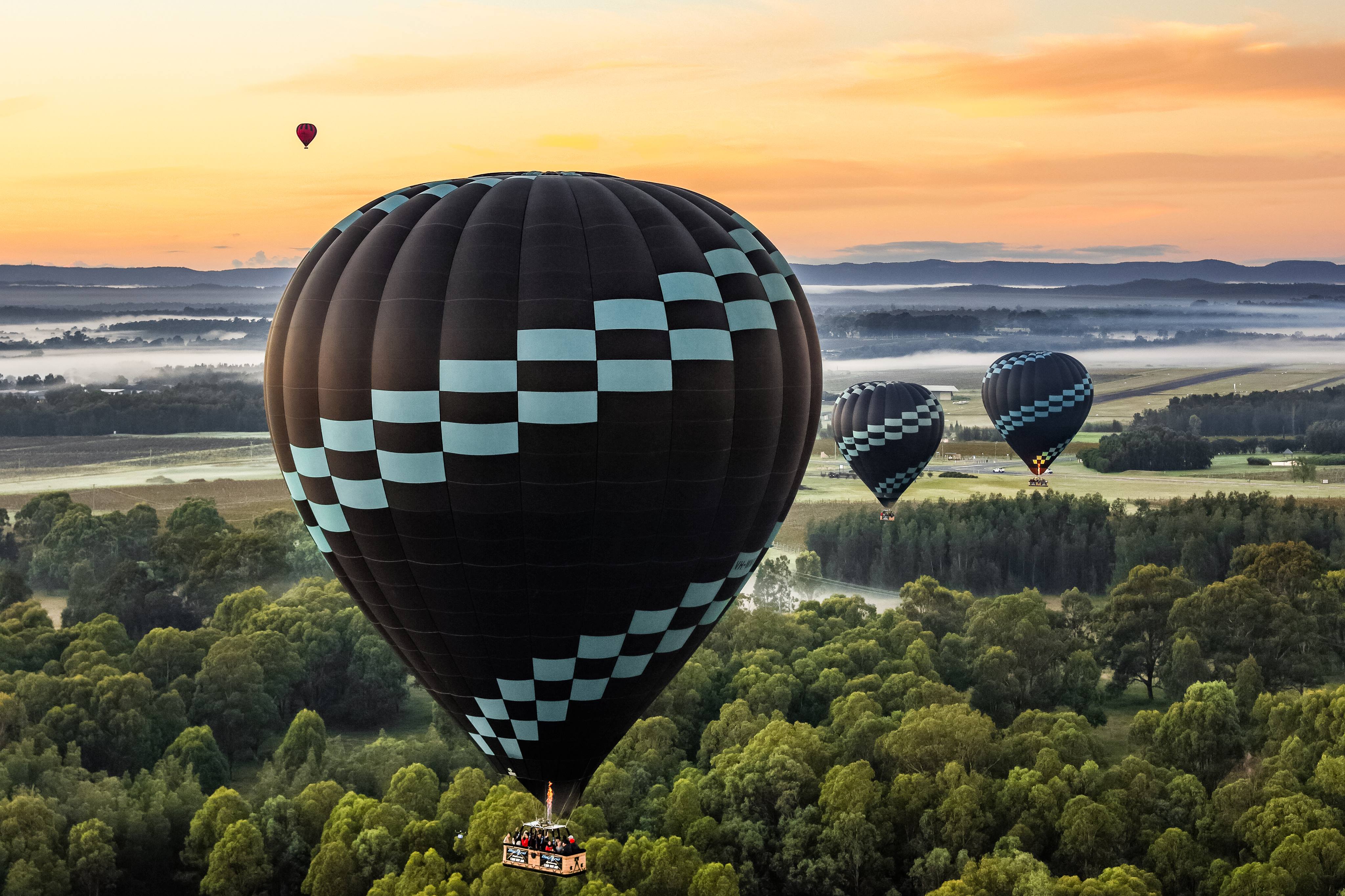 Local hot shop air balloon